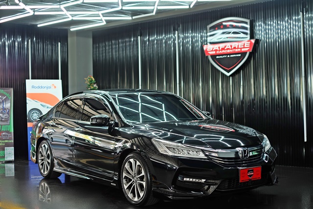 HONDA ACCORD [ 2.0 ] EL i-VTEC AT ปี 2016 จด2017