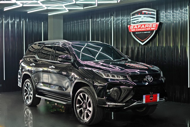 TOYOTA FORTUNER [ 2.4 ] Legender AT ปี 2021