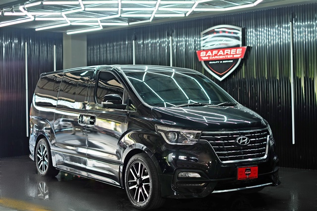 HYUNDAI H-1 [ 2.5 ] Deluxe AT ปี 2016 จด2017