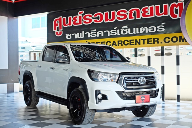 TOYOTA HILUX REVO [ 2.4 E ] Prerunner 4DR AT ปี 2018 จด2019