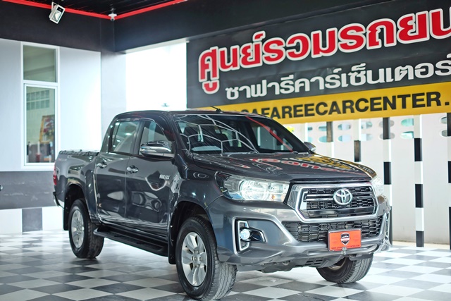 TOYOTA HILUX REVO [ 2.4 E ] Prerunner 4DR MT ปี 2018 จด2019